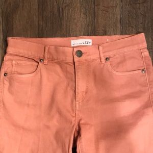 Women’s Skinny Crop Loft pants. Size Xs.